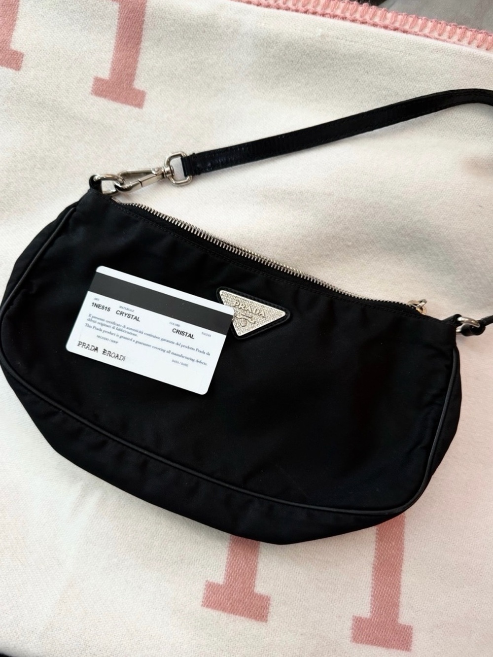 Prada⭐️W/AUTH CARD 2002!⭐️
Crystalized/Rhinestone logo mini bag!⭐️Offers.